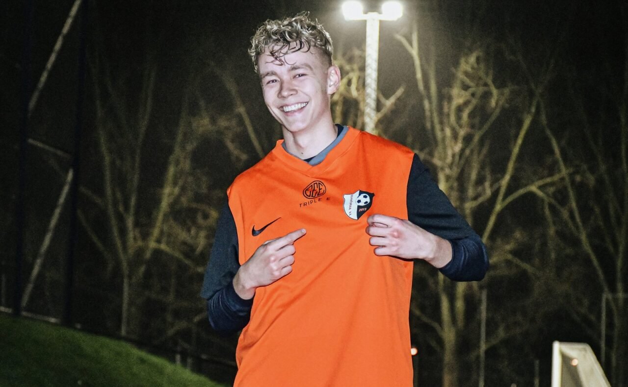 Leon Björkelöv skriver på för Rosengård FF
