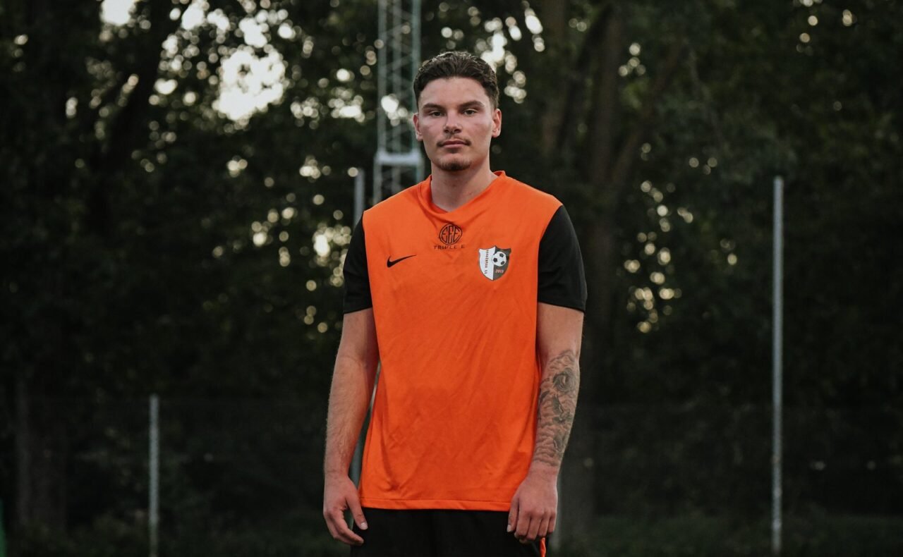 Anfallaren Liridon Hodza skriver på för Rosengård FF